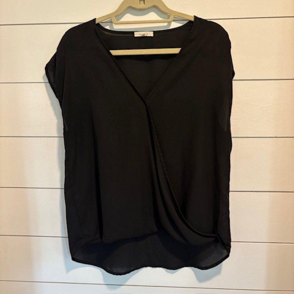 Pleione Black Crossover Blouse - Size Large